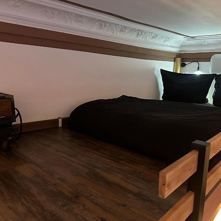 Einzigartige Ferienwohnung Bunt Wie Berlin Luaran gambar