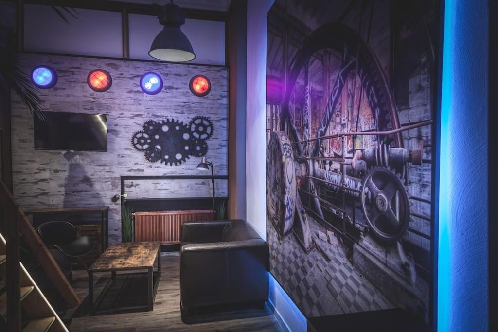 Einzigartige Ferienwohnung Bunt Wie Berlin Luaran gambar