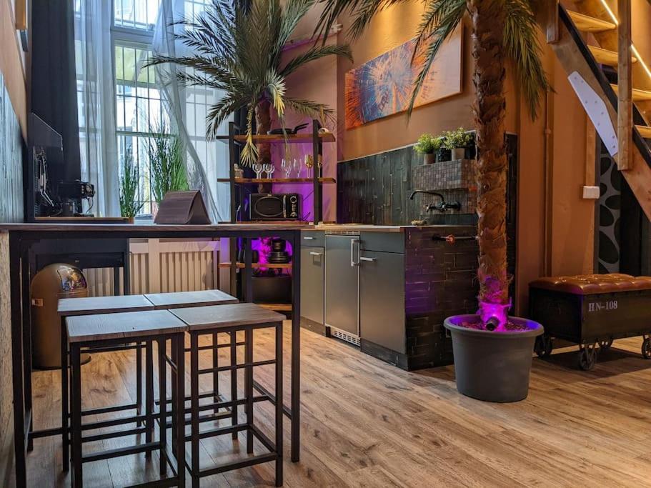 Einzigartige Ferienwohnung Bunt Wie Berlin Luaran gambar