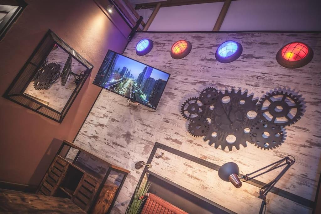 Einzigartige Ferienwohnung Bunt Wie Berlin Luaran gambar