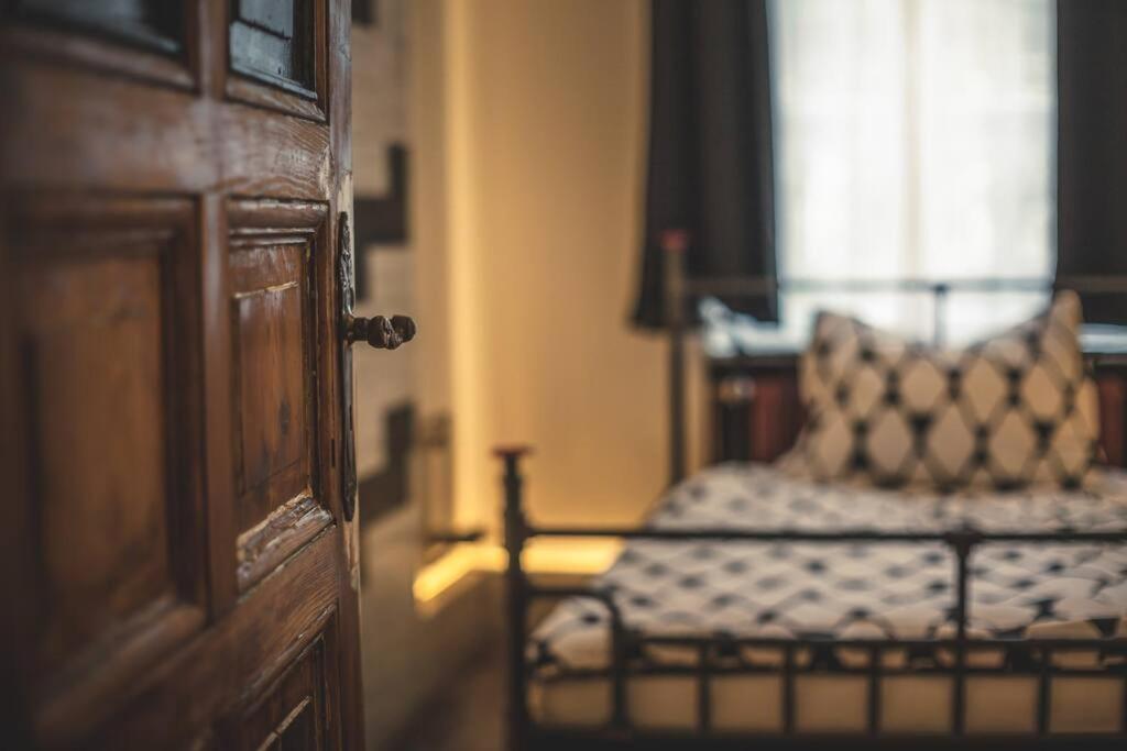 Einzigartige Ferienwohnung Bunt Wie Berlin Luaran gambar